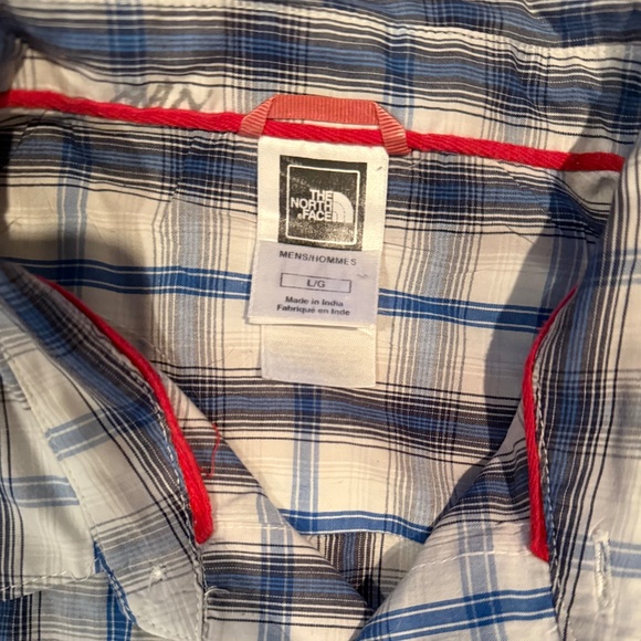 The North Face Shirt - Picture 2 of 3